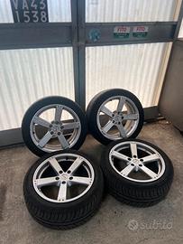 Cerchi in lega 17 gommati toyo