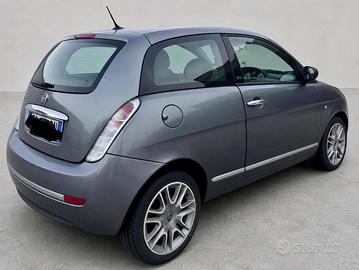 Lancia ypsilon Diva