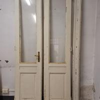 Vecchie porte in legno