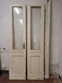 Vecchie porte in legno