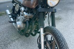 Suzuki 750 cafe race