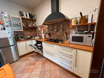 Cucina angolare completa