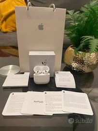 AirPods 4 Con Cancellazione Attiva Del Rumore