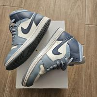 Air Jordan 1 MID