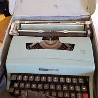MACCHINA PER SCRIVERE OLIVETTI LETTERA 32