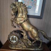 Scultura in bronzo dorato 