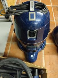 Aspirapolvere Big Power con funzione vapore e nume