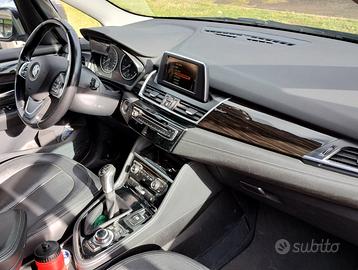 BMW Serie 2 A.T. (F45) - 2015