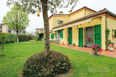 PORZIONE DI TRIFAMILIARE A RIMINI