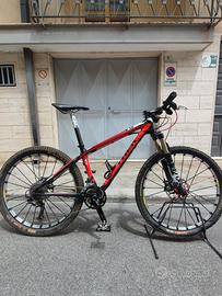 Bicicletta Trek Elite 9.8 in Fibra di Carbonio