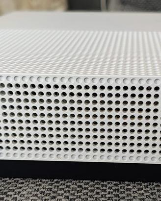 Xbox One S 512GB – Perfetta, come nuova! 🎮