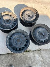 4 Cerchi 15’ Renault