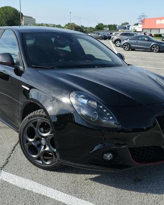 Afa Romeo Giulietta Super Carbon Look