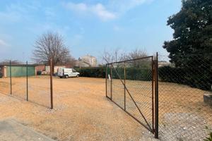 Parcheggio furgoni - autoveicoli