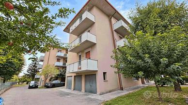 Appartamento di 126 m² con 5 locali e box auto a F