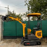 MINI ESCAVATORE - 1200 kg motore Kubota