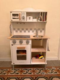 Cucina giocattolo in legno New Classic Toys + acce