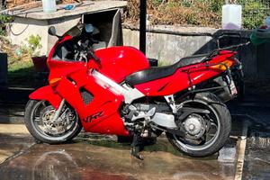 Honda VFR 800 - 2001