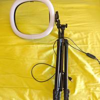 Ring light con cavalletto