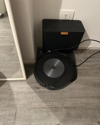 Irobot Roomba Combo j7+ aspira e Lavapavimenti