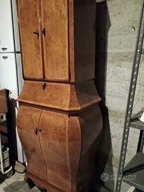 Armadio a più ripiani