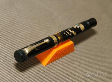 Penna stilografica vintage in lacca cinese anni 50