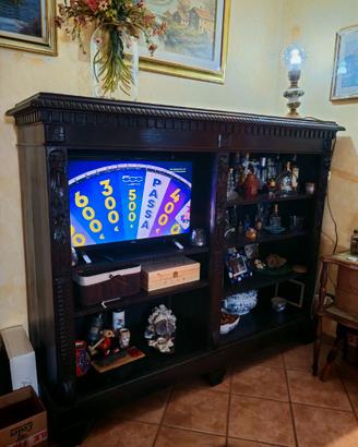 Elegante mobile libreria/credenza