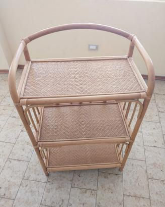 2 scaffali in vimini