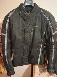 giubbotto moto con protezioni 