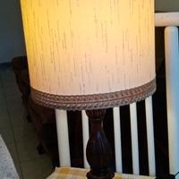 Lampada elegante con paralume