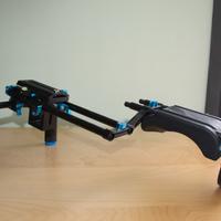 Spallaccio per fotocamere e videocamere