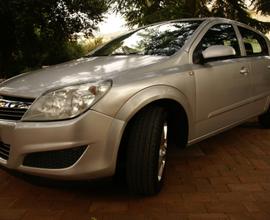 Opel Astra 1.3 CDTI 5 porte Enjoy