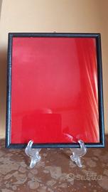 Cornice antica in legno con interno in Velluto