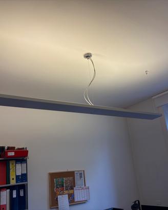 Lampadario a sospensione da ufficio Flos
