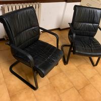 2 poltrone vintage nere modernariato ecopelle