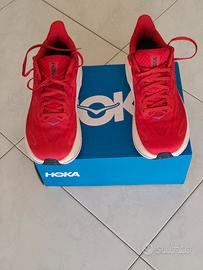Hoka Clifton 10.  42  2/3