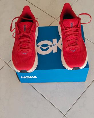 Hoka Clifton 10.  42  2/3