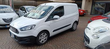 Ford Transit Courier 1.5 TDCi 100CV Van