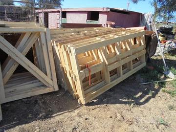 Circa 50 pedane come da foto ideali  x cantieri ec