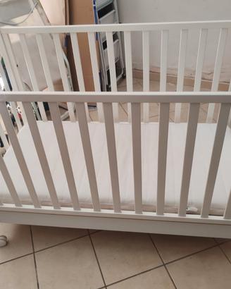 Culla in legno bianca con cassetto e materasso