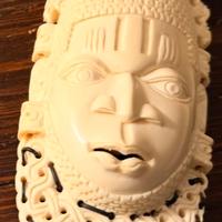 Maschera avorio antico