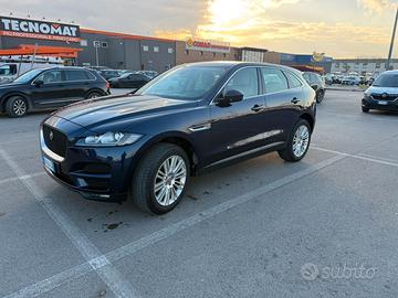 Jaguar F-Pace 2.0 180cv prestige