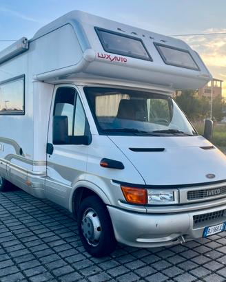 Laika Ecovip 2 iveco gemellato clima cella