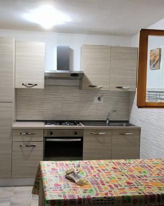 Cucina semi nuova Mt lineare 2.550