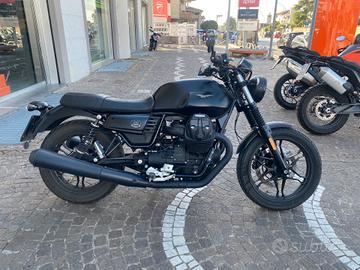 Moto Guzzi V7 III Stone - 2020