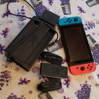  Nintendo switch con accessori