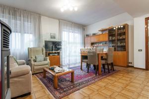 3 locali con box doppio e box singolo