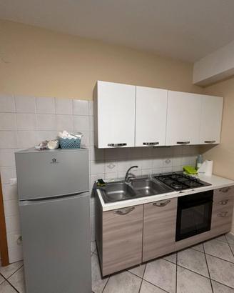 CUCINA COMPRESA DI CAPPA, LAVELLO , FRIGORIFERO