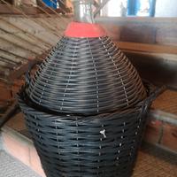 N. 2 damigiane 54 litri