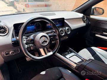 Mercedes Gla 200d Amg Premium versione digital